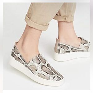 NWOT Vince Saxon 2 mottled snake blue/ gray women's loafers Sz 10M